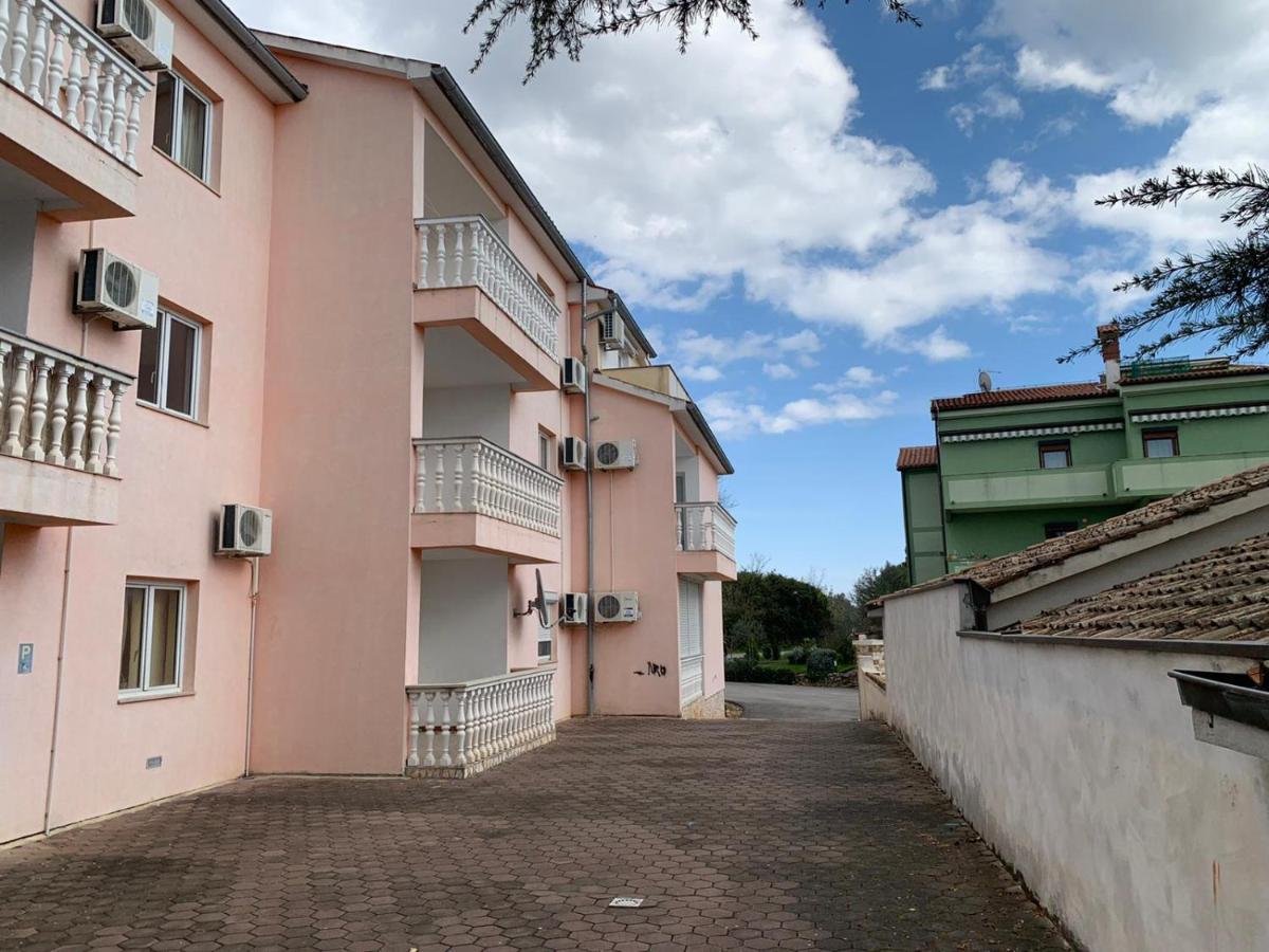 Apartman Dobric Fažana Exteriör bild