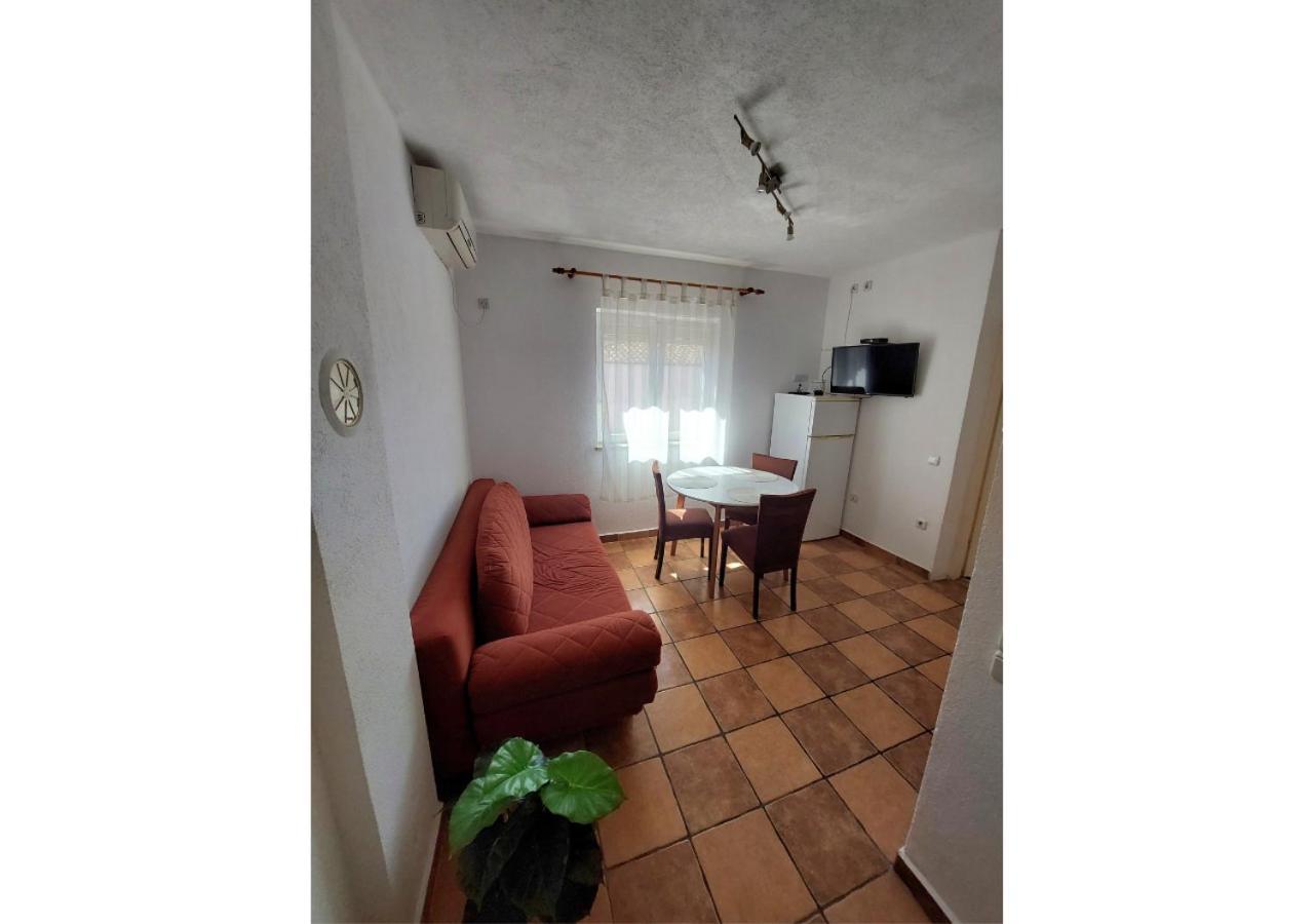 Apartman Dobric Fažana Exteriör bild